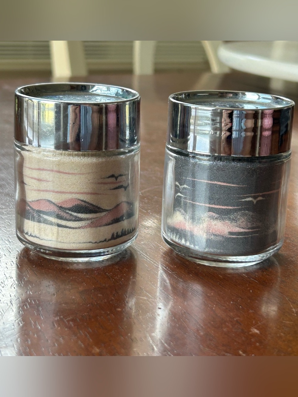 Vintage Sand Art Salt and Pepper Shakers - Picture 4 of 7